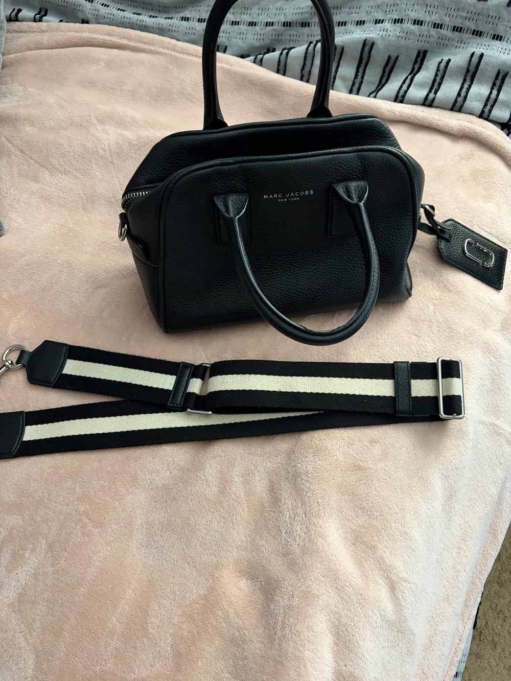 Marc Jacobs Black Pebbled Leather Mini Satchel - Picture 2 of 4